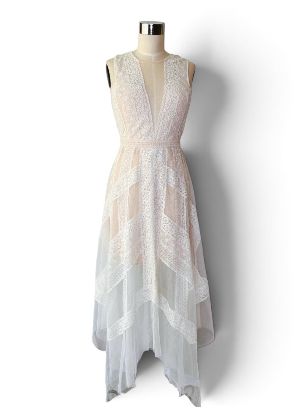 BCBGMAXAZRIA White Lace & Mesh Asymmetrical Midi Dress Size 4